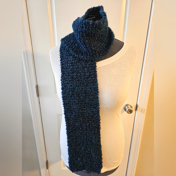 Knitted Scarf - Picture 2 of 3